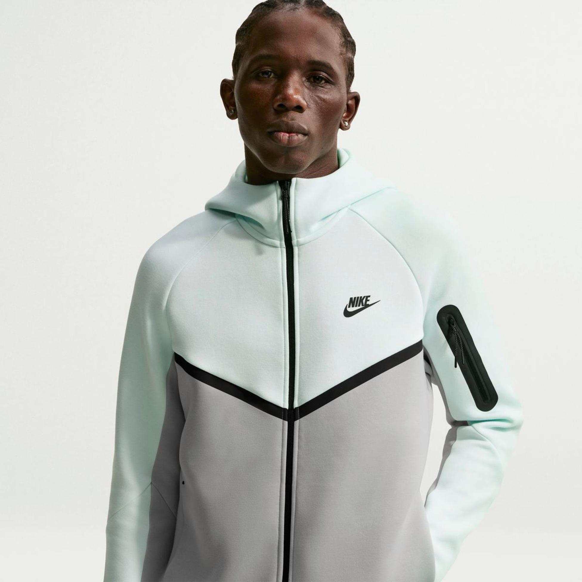 Outlet Чоловіча толстовка NIKE M NK TCH FLC FZ WR HOODIE HV0949-394