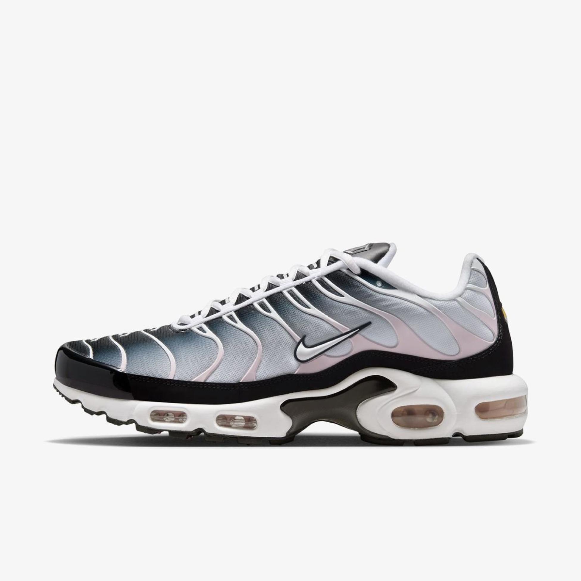 Outlet Чоловічі кросівки NIKE AIR MAX PLUS IU7540-001