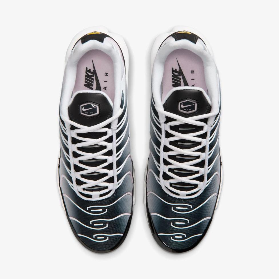 Outlet Мужские кроссовки NIKE AIR MAX PLUS IU7540-001_image_4