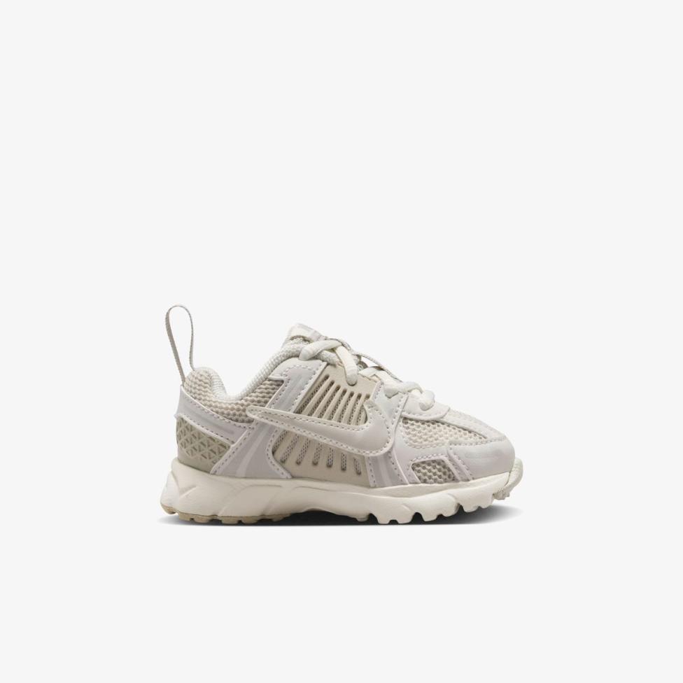 Outlet Дитячі кросівки NIKE VOMERO 5 LACE (TD) IR4588-016_image_3