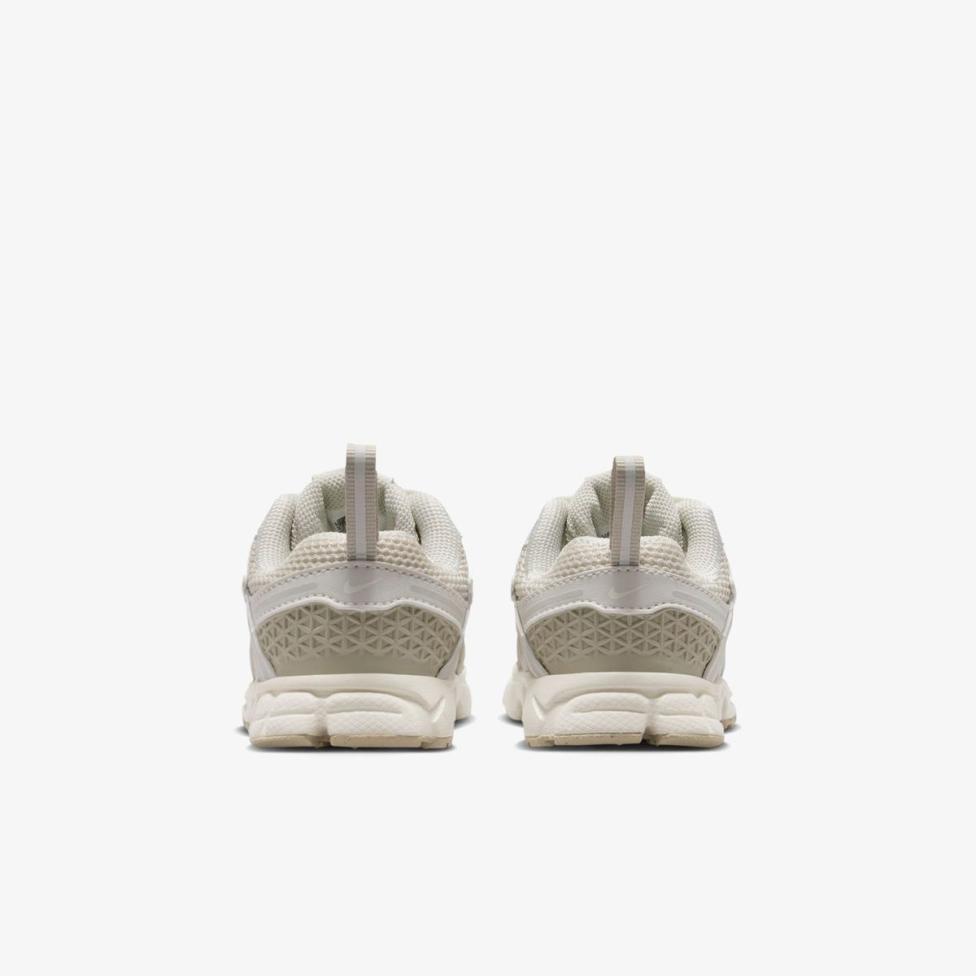 Outlet Дитячі кросівки NIKE VOMERO 5 LACE (TD) IR4588-016_image_6