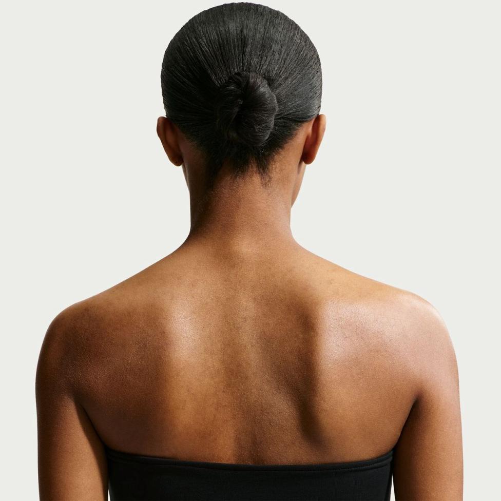 Outlet Жіноча бра NIKE W NSW TUBE TOP IR1643-010