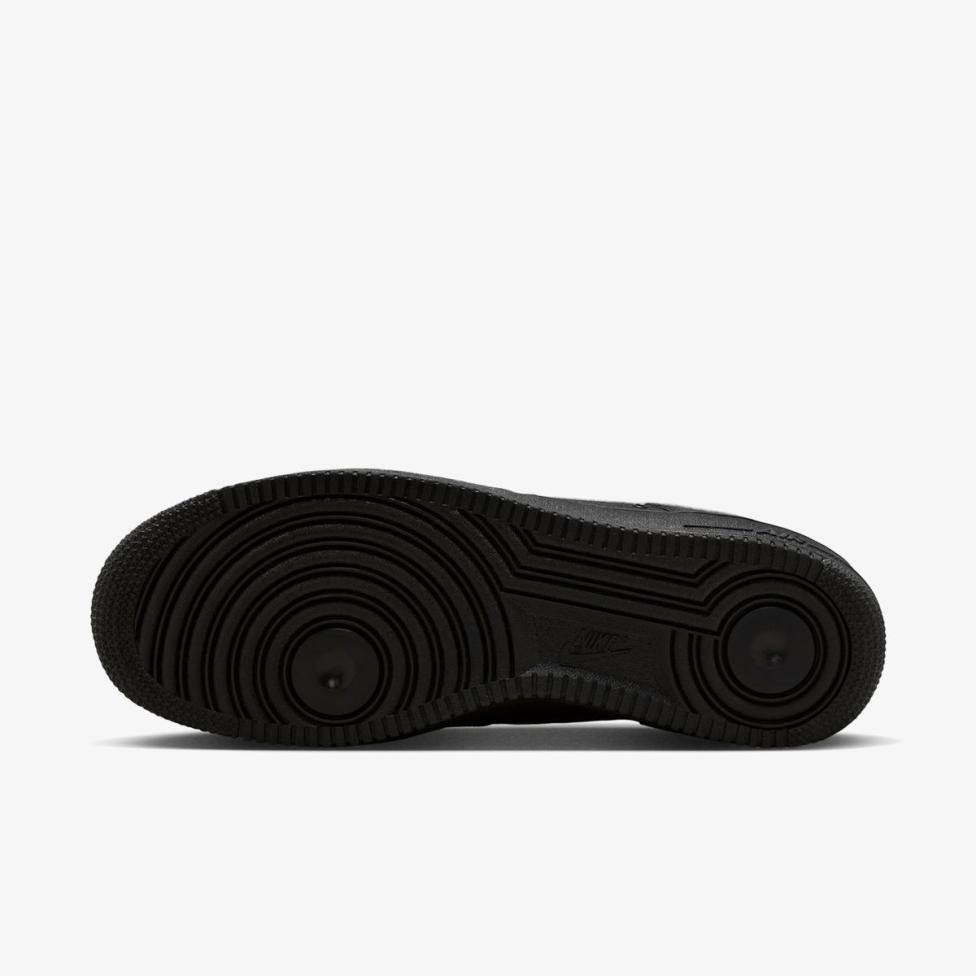 Outlet Чоловічі кросівки NIKE AIR FORCE 1 '07 LV8 IR0952-001
