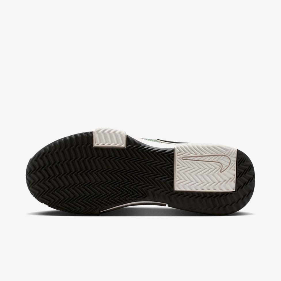 Outlet Жіночі кросівки NIKE W ZOOM GP CHALLENGE 1.5 CLY IQ5174-005