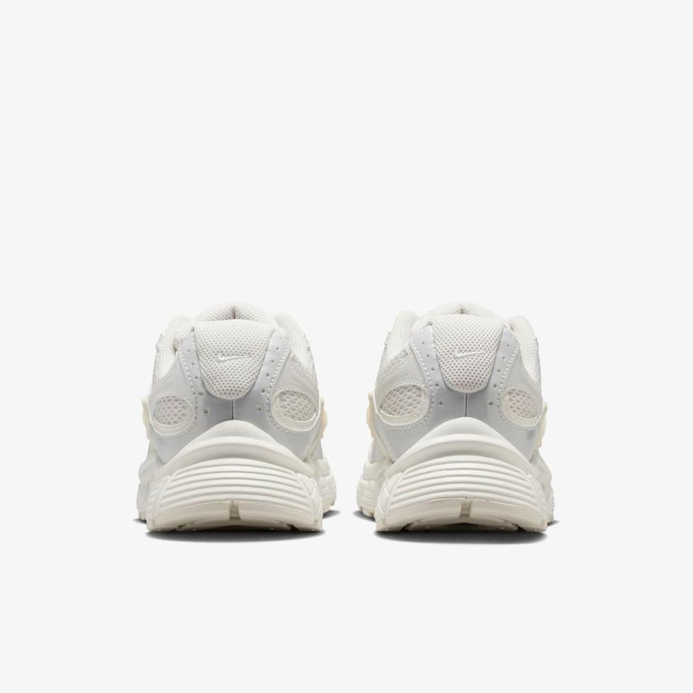 Outlet Жіночі кросівки NIKE W V5 RNR IQ0276-030_image_6