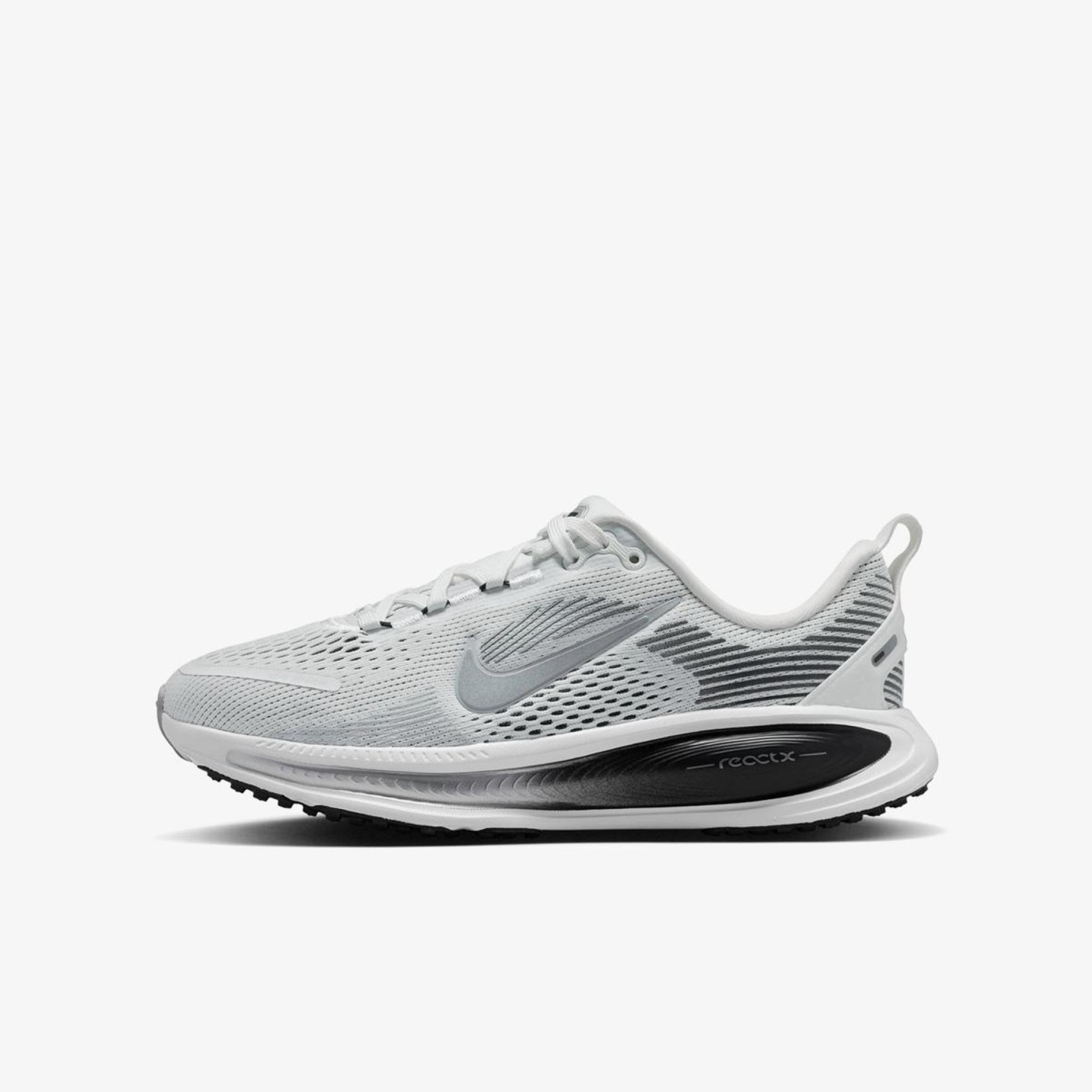 Outlet Дитячі кросівки NIKE VOMERO 18 RR GS IO9501-100