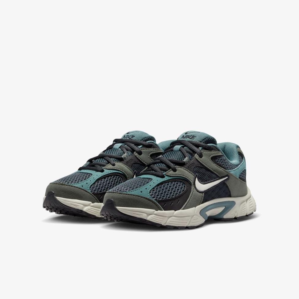 Outlet Дитячі кросівки NIKE V5 RNR SUEDE (GS) IO1644-003_image_5