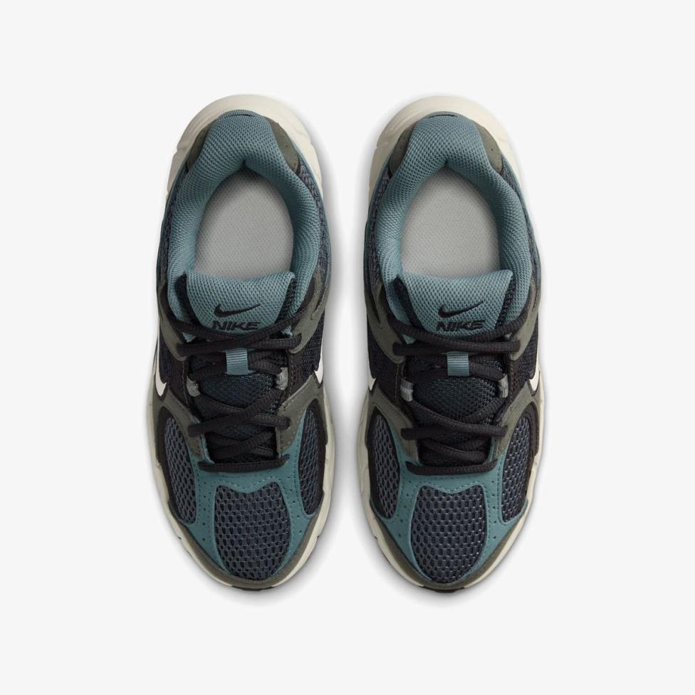 Outlet Дитячі кросівки NIKE V5 RNR SUEDE (GS) IO1644-003_image_4