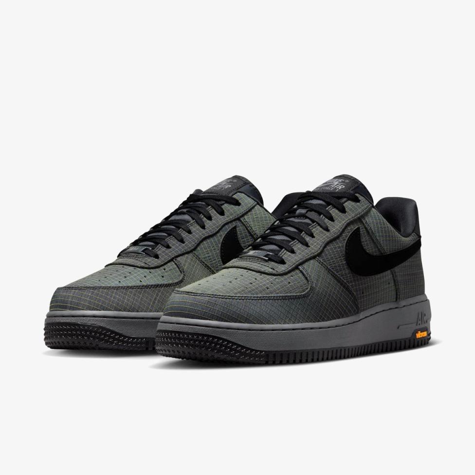Outlet Чоловічі кросівки NIKE AIR FORCE 1 '07 LX VIBRAM IH1943-001_image_5