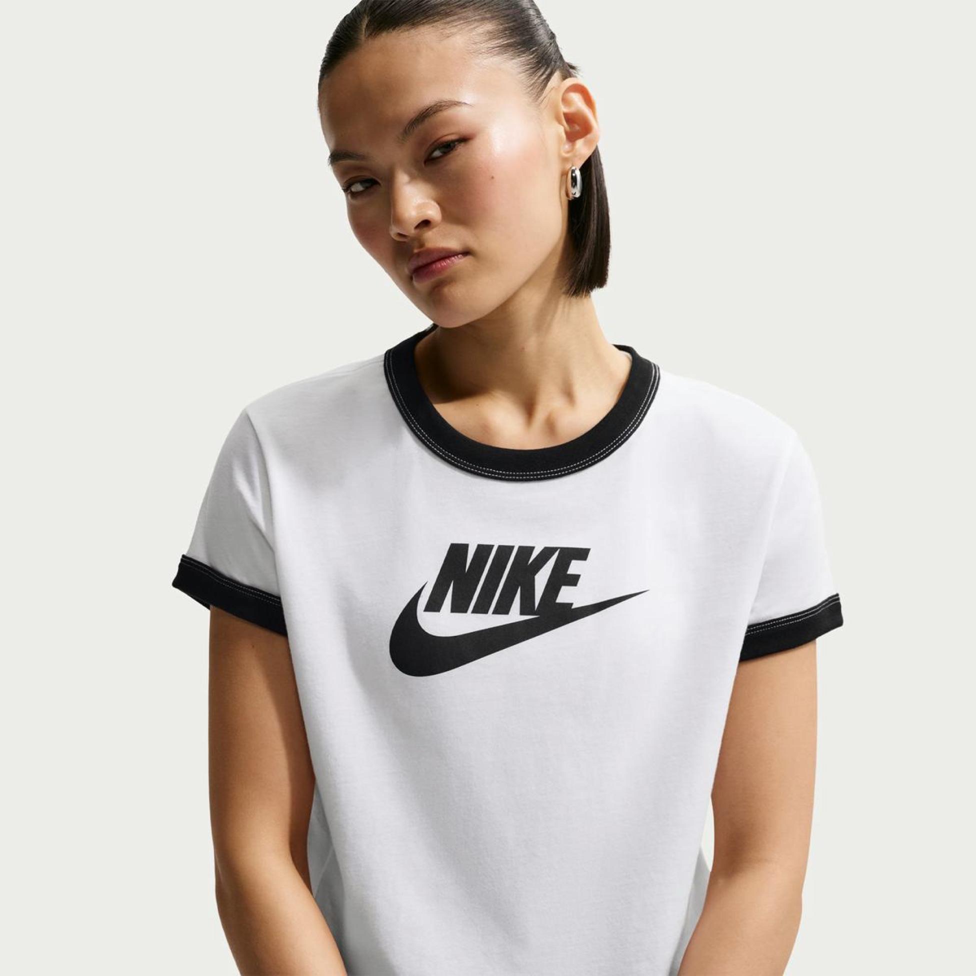 Outlet Жіноча футболка NIKE W NSW SS RINGER TEE VNTG RUN IF4072-100
