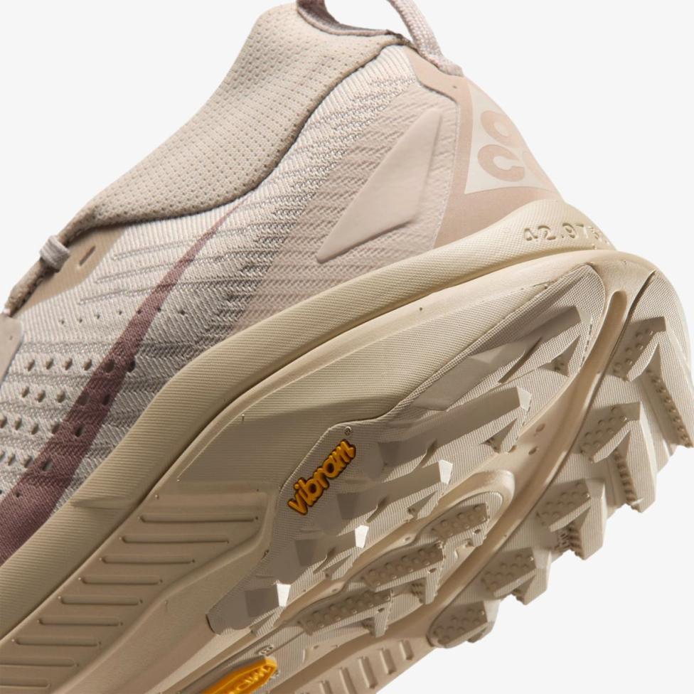 Outlet Чоловічі кросівки NIKE ACG ZEGAMA TRAIL HV8113-200_image_8