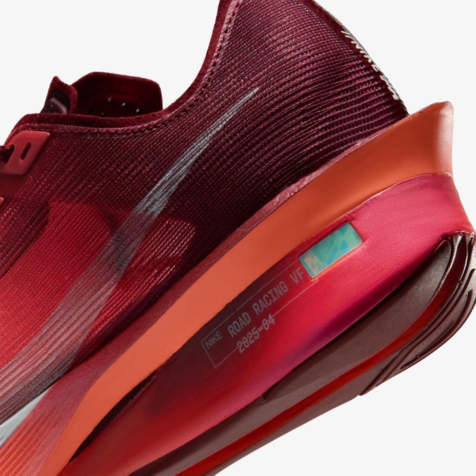 Outlet Женские кроссовки NIKE W ZMX VAPORFLY NEXT% 4 SE IR2311-600_image_8