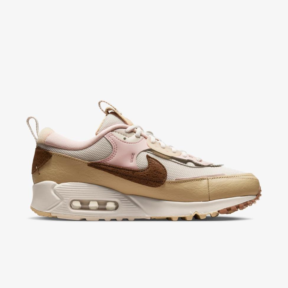 Outlet Женские кроссовки NIKE WMNS AIR MAX 90 FUTURA DZ4704-100_image_3
