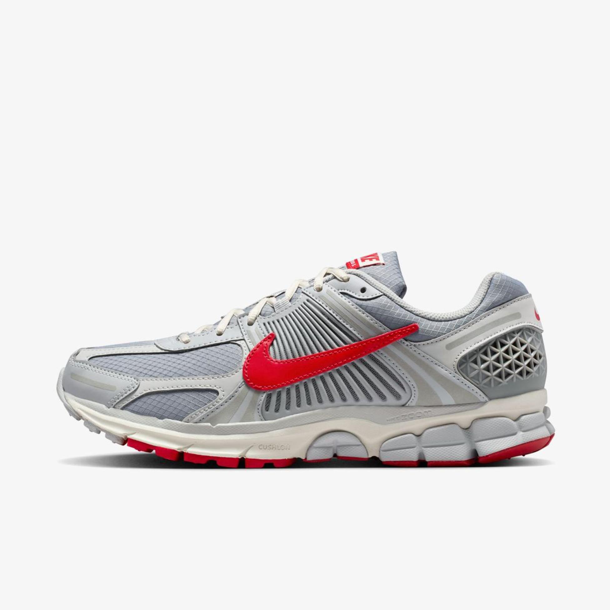 Outlet Чоловічі кросівки NIKE ZOOM VOMERO 5 SE IQ6589-001