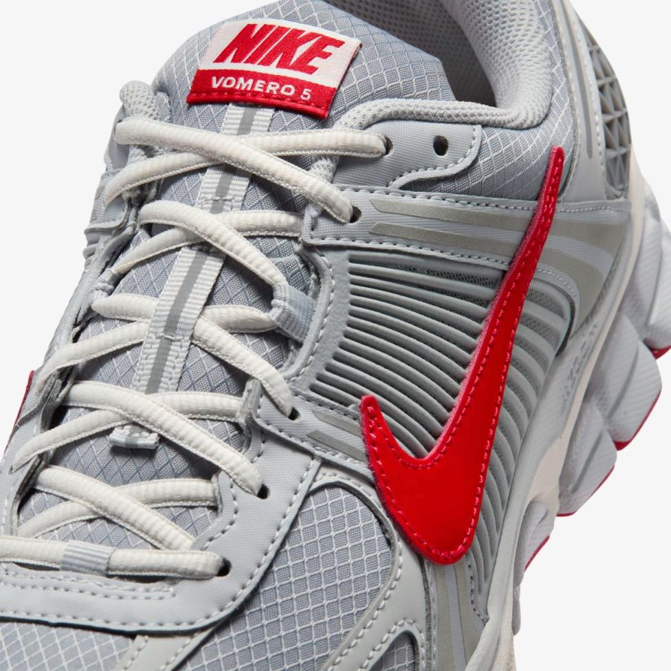 Outlet Мужские кроссовки NIKE ZOOM VOMERO 5 SE IQ6589-001_image_7