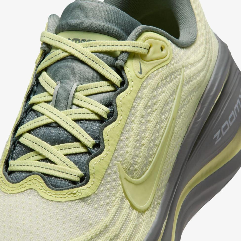 Outlet Жіночі кросівки NIKE W VOMERO PLUS SE IQ3440-751_image_7