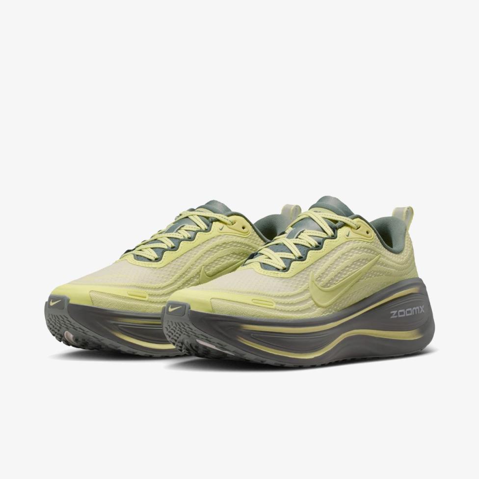 Outlet Жіночі кросівки NIKE W VOMERO PLUS SE IQ3440-751_image_5