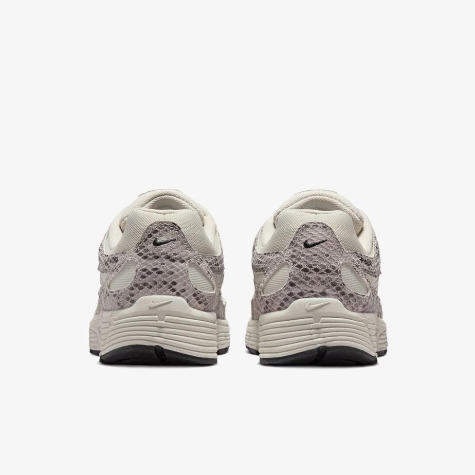 Outlet Женские кроссовки NIKE W P-6000 SE IH4451-002_image_6
