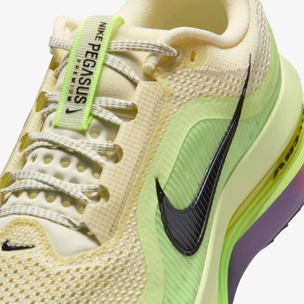 Outlet Чоловічі кросівки NIKE PEGASUS PREMIUM HQ2592-701_image_7