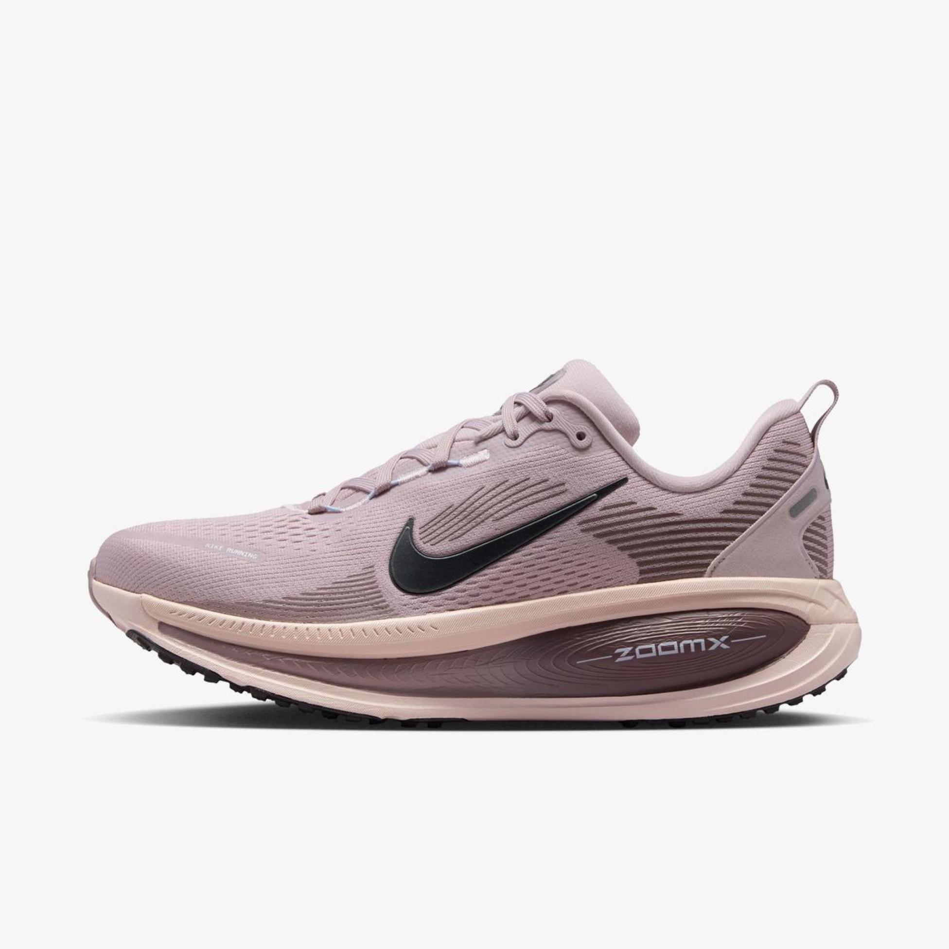 Outlet Жіночі кросівки NIKE W VOMERO 18 HM6804-607