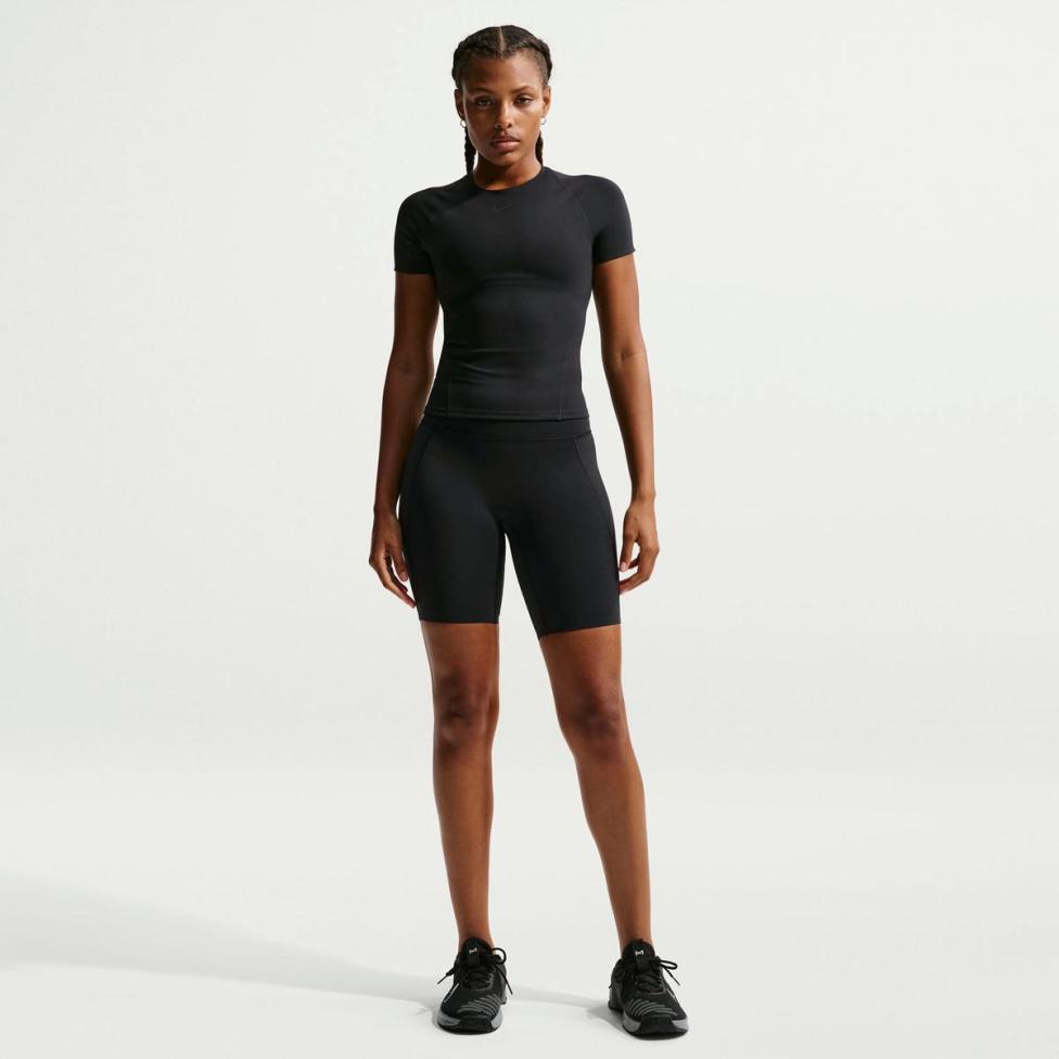 Outlet Жіноча футболка NIKE W NK DF UNVRSA SS TOP SNL IO1271-010_image_4
