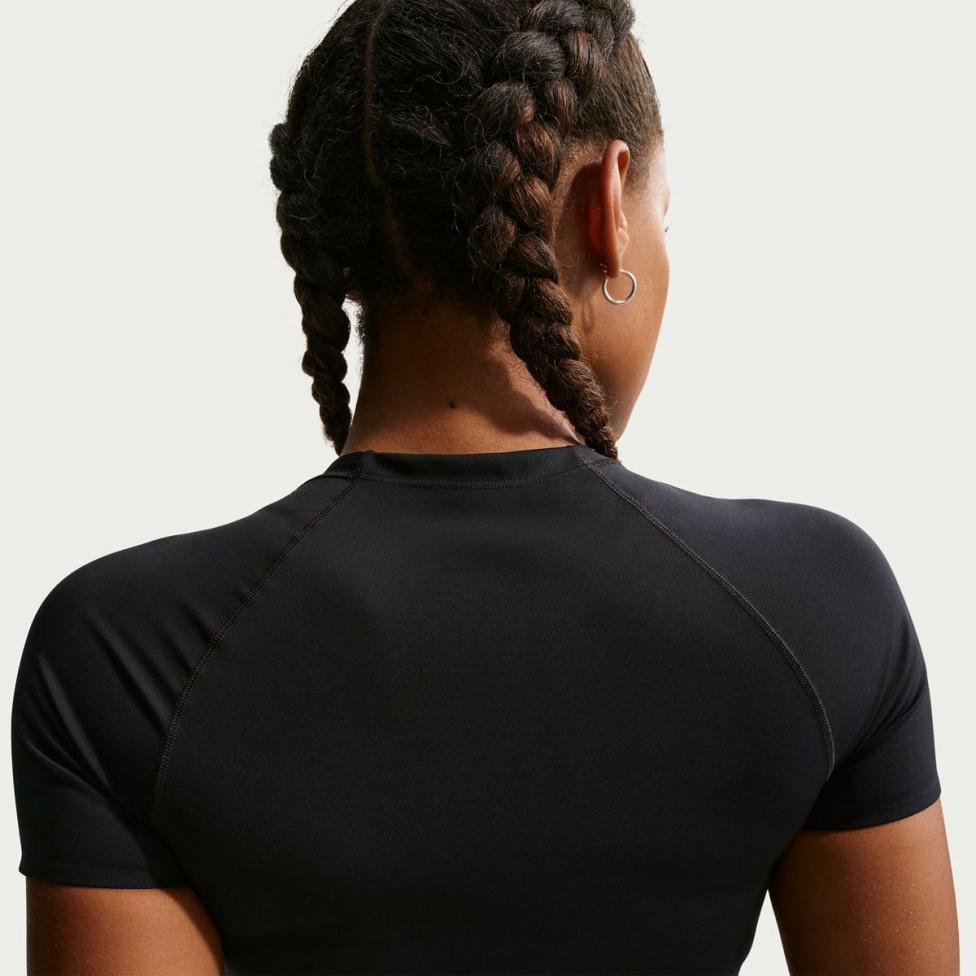 Outlet Жіноча футболка NIKE W NK DF UNVRSA SS TOP SNL IO1271-010
