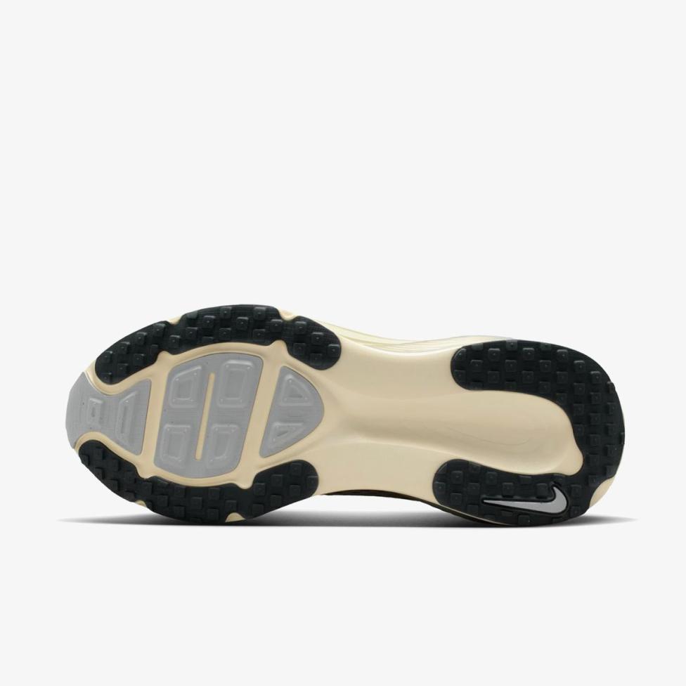 Outlet Жіночі кросівки NIKE W VOMERO 18 SE IF4463-200