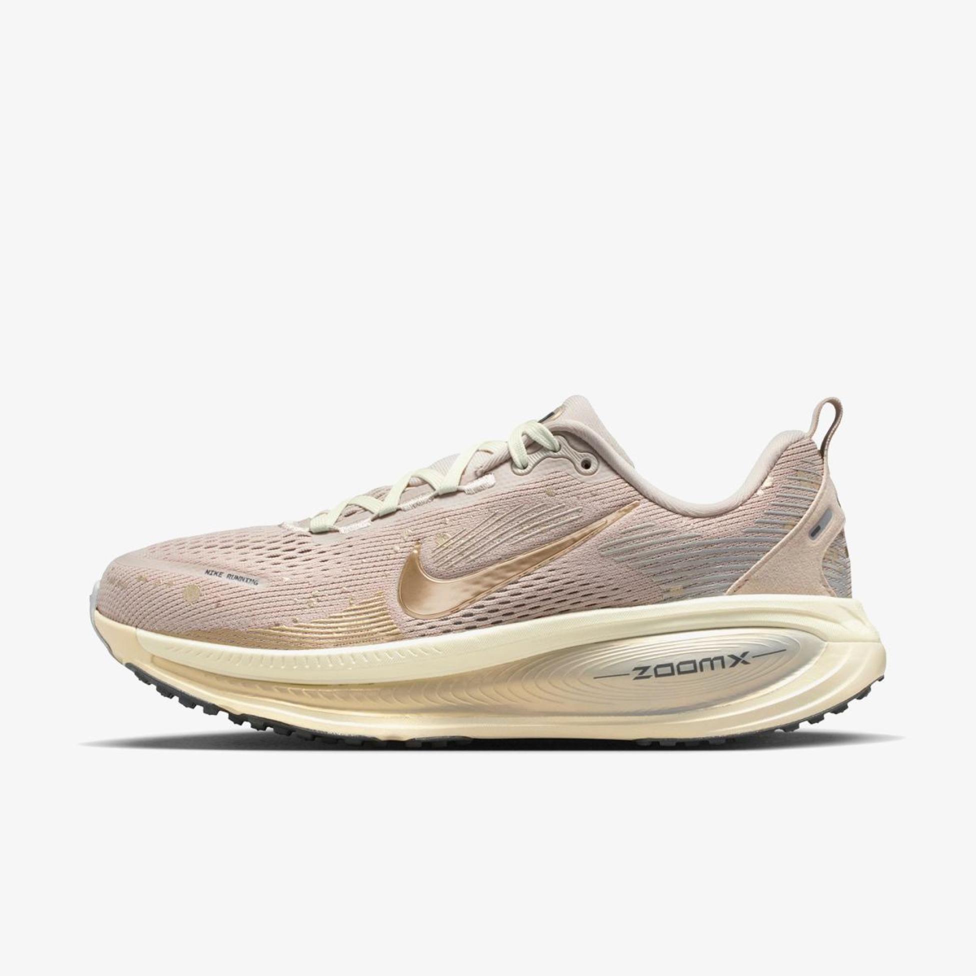 Outlet Жіночі кросівки NIKE W VOMERO 18 SE IF4463-200
