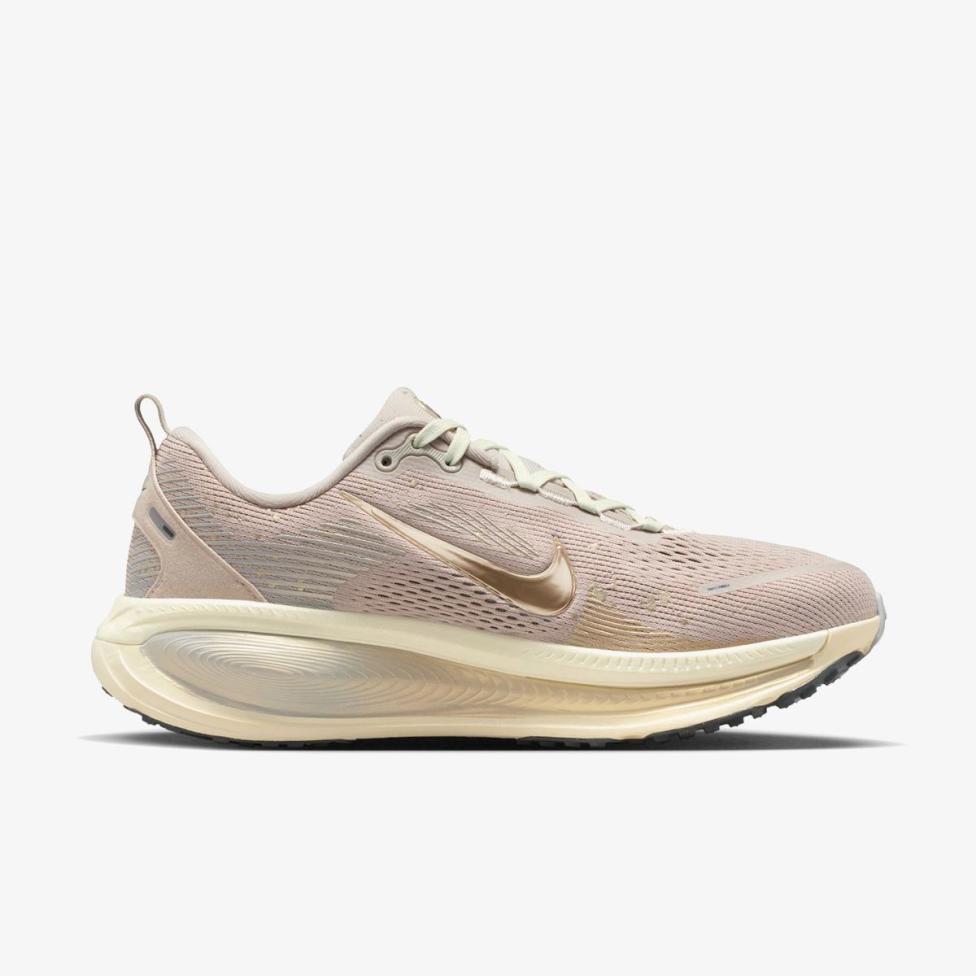 Outlet Женские кроссовки NIKE W VOMERO 18 SE IF4463-200_image_3