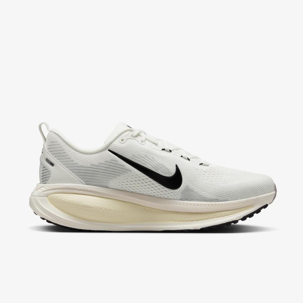 Outlet Чоловічі кросівки NIKE VOMERO 18 COCONUT MILK HM6803-101_image_3