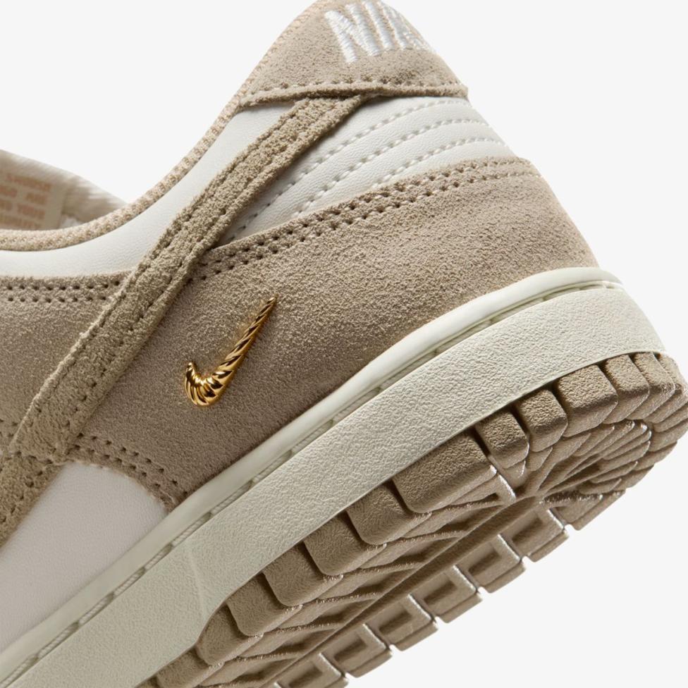 Outlet Жіночі кросівки NIKE WMNS DUNK LOW LINEN / METALLIC GOLD IO4244-101_image_8