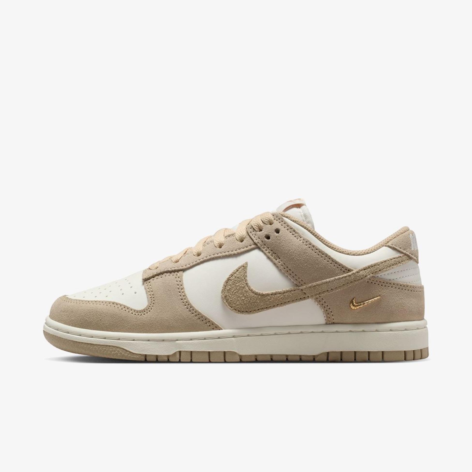 Outlet Жіночі кросівки NIKE WMNS DUNK LOW LINEN / METALLIC GOLD IO4244-101