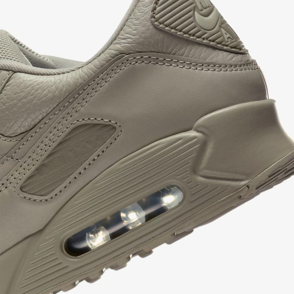 Outlet Чоловічі кросівки NIKE AIR MAX 90 PRM IB6828-300_image_8