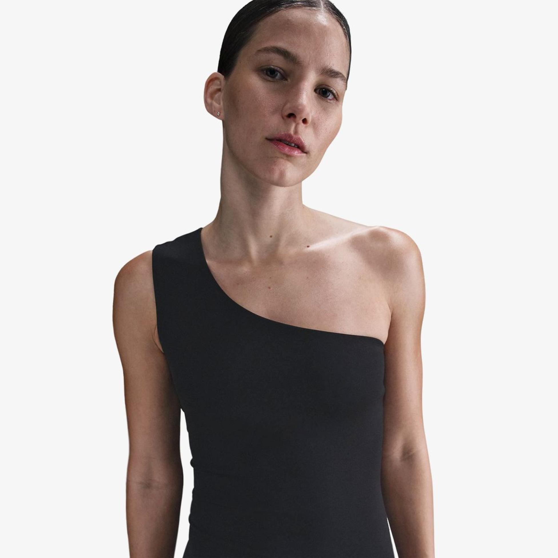 Outlet Жіноча майка NIKE W NK ZENVY DF TANK ASYM HJ2287-010