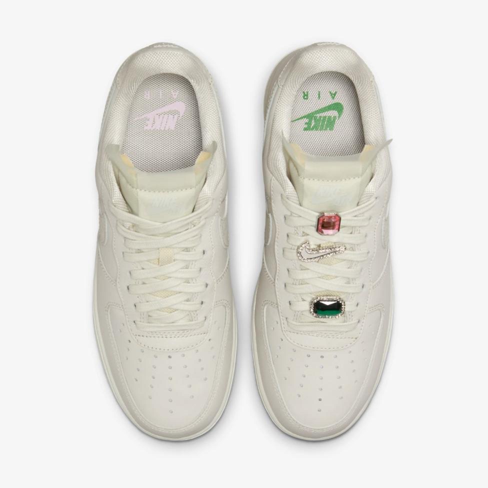Outlet Жіночі кросівки NIKE WMNS AIR FORCE 1 LO PRM DN5463-001_image_4