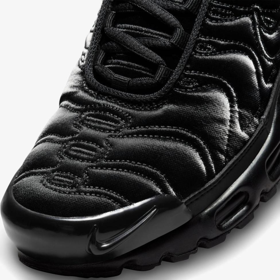 Outlet Женские кроссовки NIKE AIR MAX PLUS FV1169-001_image_7