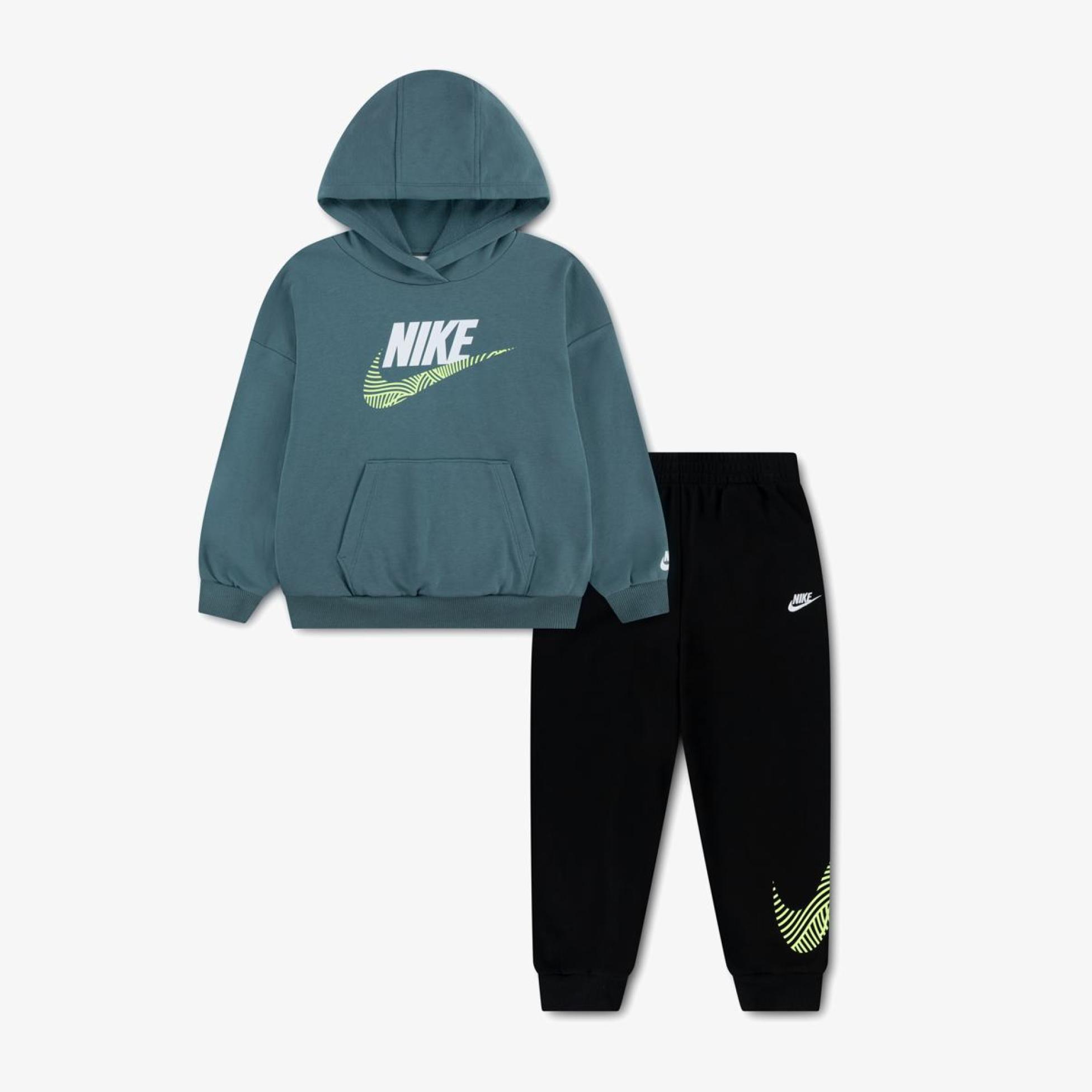 Outlet Дитячий костюм NIKE SPORTSWEAR IN THE ZONE 86N738-023