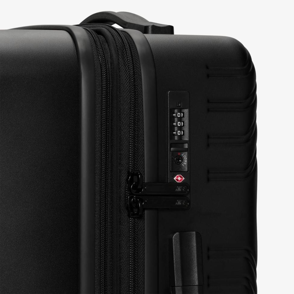 Outlet Чемодан NIKE NK 22IN HARDSHELL LUGGAGE HV8584-010_image_9