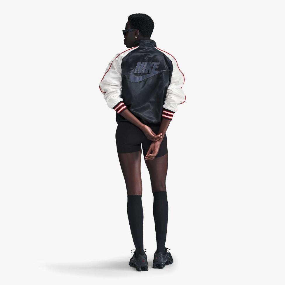 Outlet Жіночий бомбер NIKE SPORTSWEAR HF9435-010_image_5