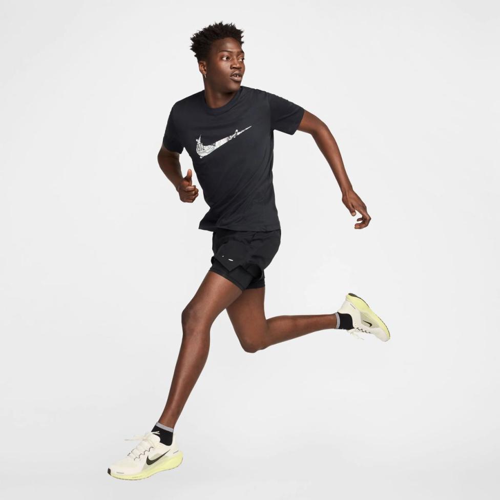 Outlet Мужская футболка NIKE DRI-FIT RUNNING ENERGY HJ3658-010_image_5
