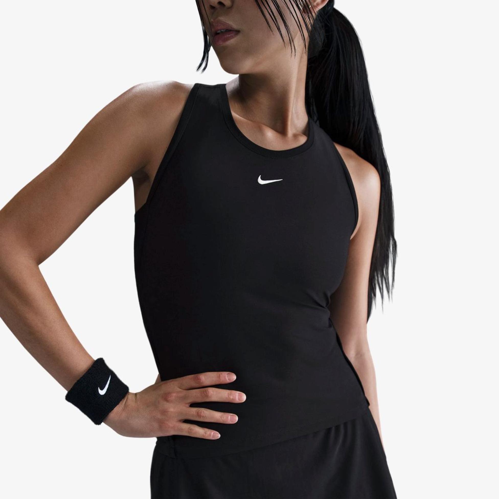 Outlet Жіноча майка NIKE VICTORY DRI-FIT FD5584-010