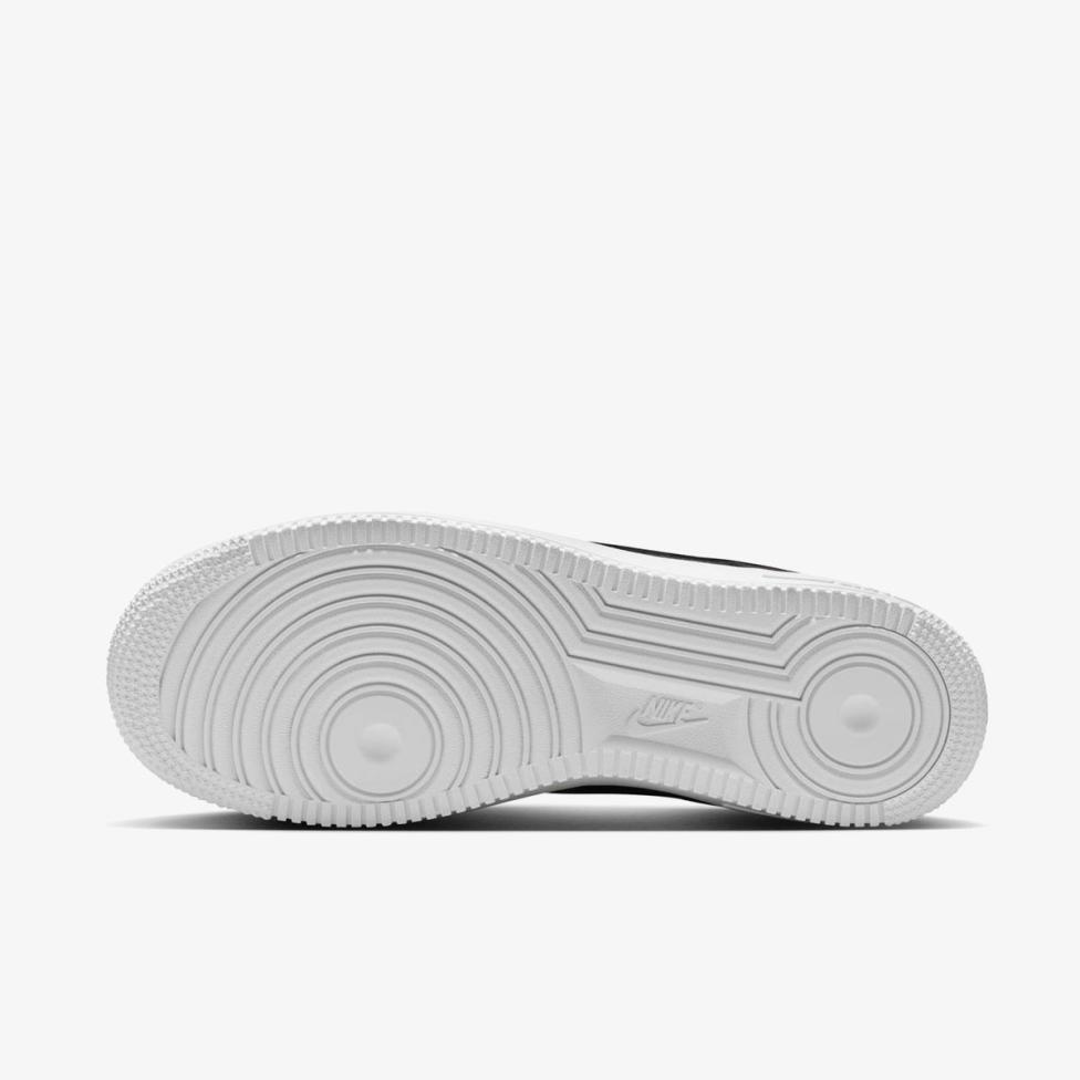 Outlet Жіночі кросівки NIKE AIR FORCE 1 07 SE IO4837-001