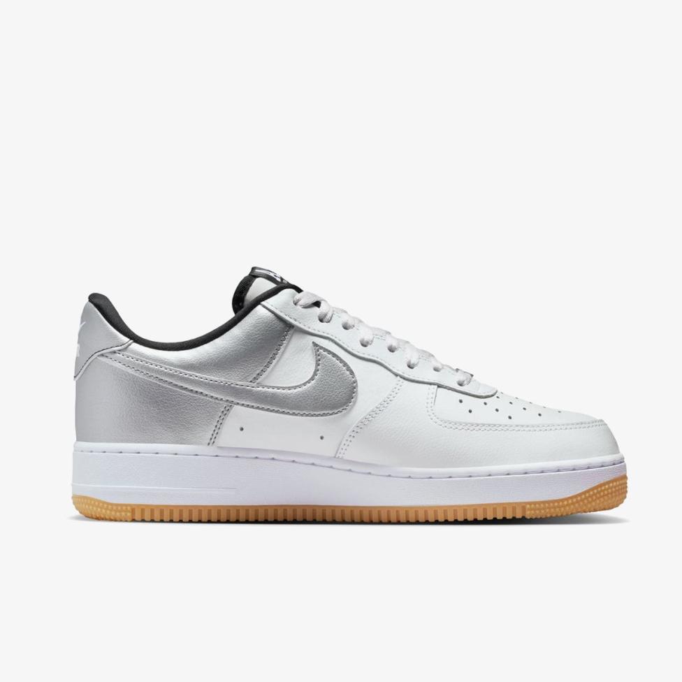 Outlet Чоловічі кросівки NIKE AIR FORCE 1 07 LV8 IB6847-100_image_3