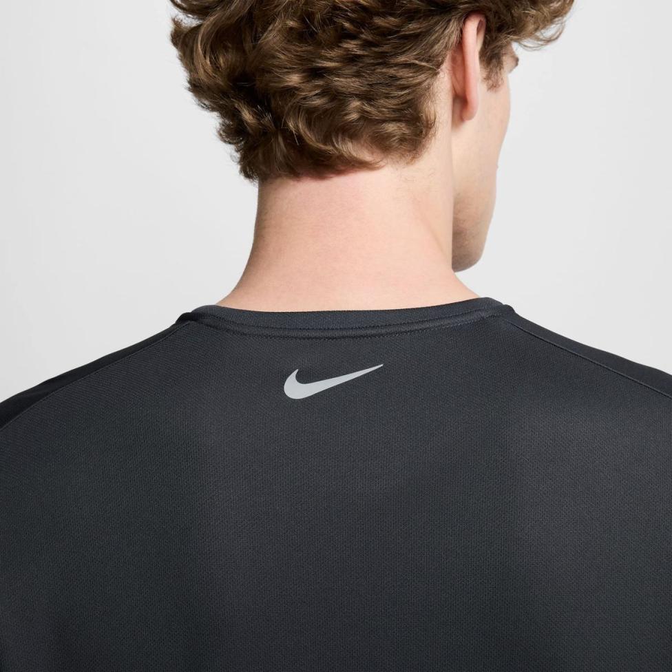Outlet Чоловіча футболка NIKE DRI-FIT MILER FLASH IB4127-070_image_5