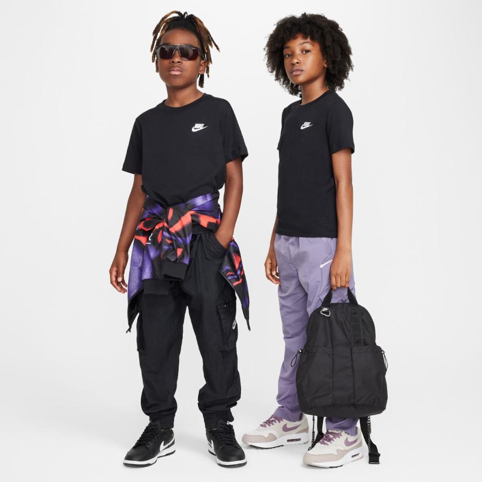 Outlet Дитяча футболка NIKE K NSW TEE EMB FUTURA LBR FZ5177-010_image_4
