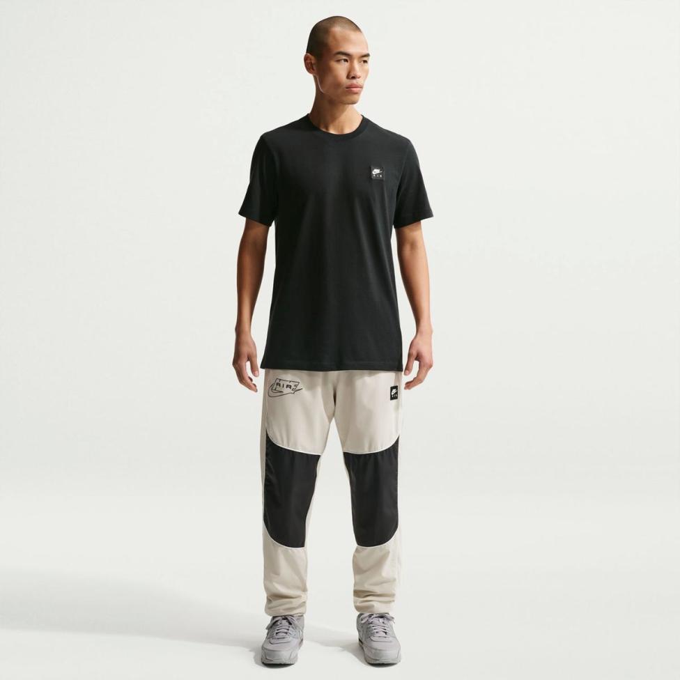 Outlet Чоловіча футболка NIKE U NSW TEE STD AIR PATCH IO9514-010_image_4