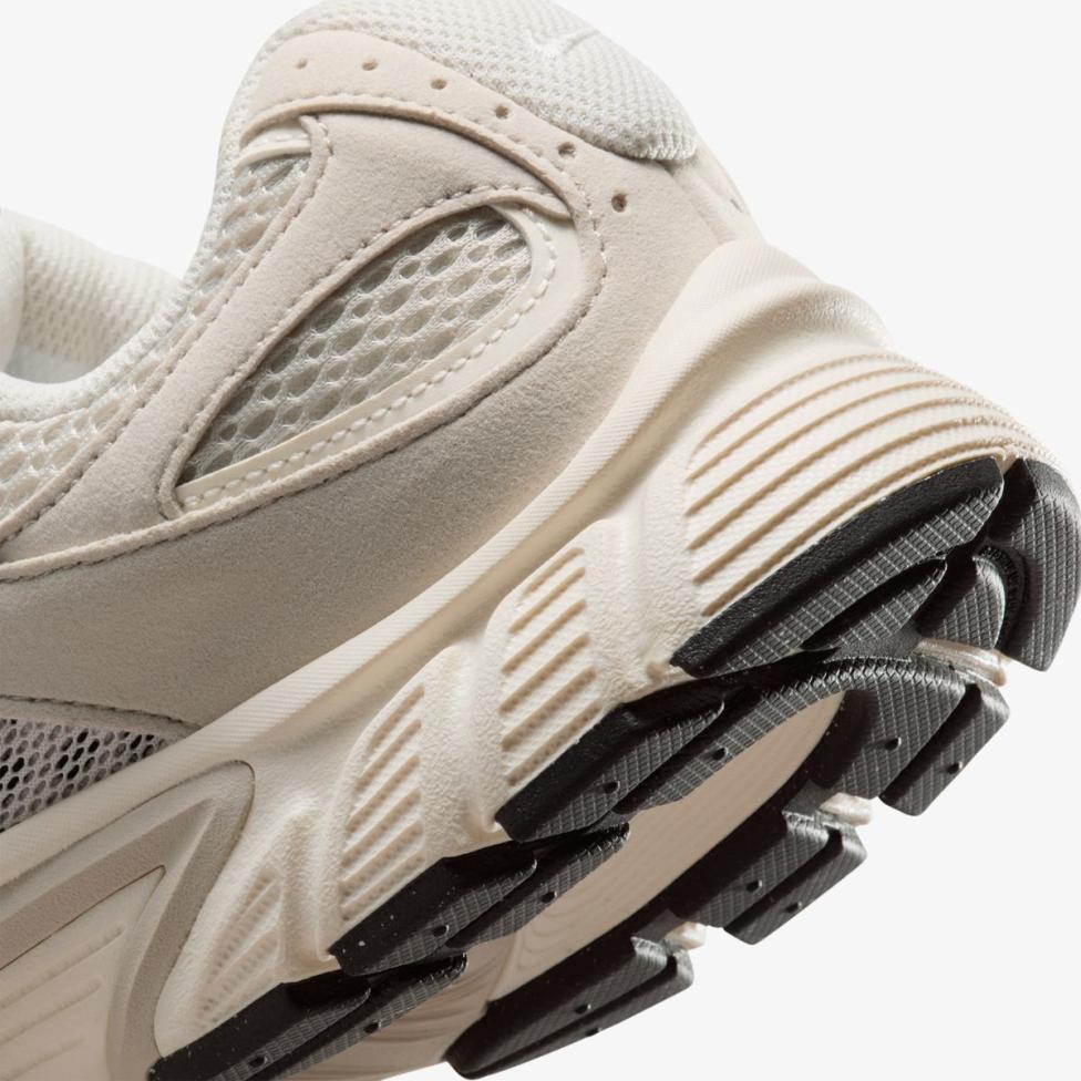Outlet Женские кроссовки NIKE W V5 RNR II6294-100_image_8