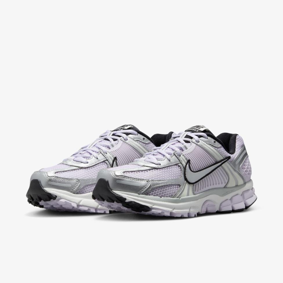 Outlet Жіночі кросівки NIKE W ZOOM VOMERO 5 M IB7253-500_image_5
