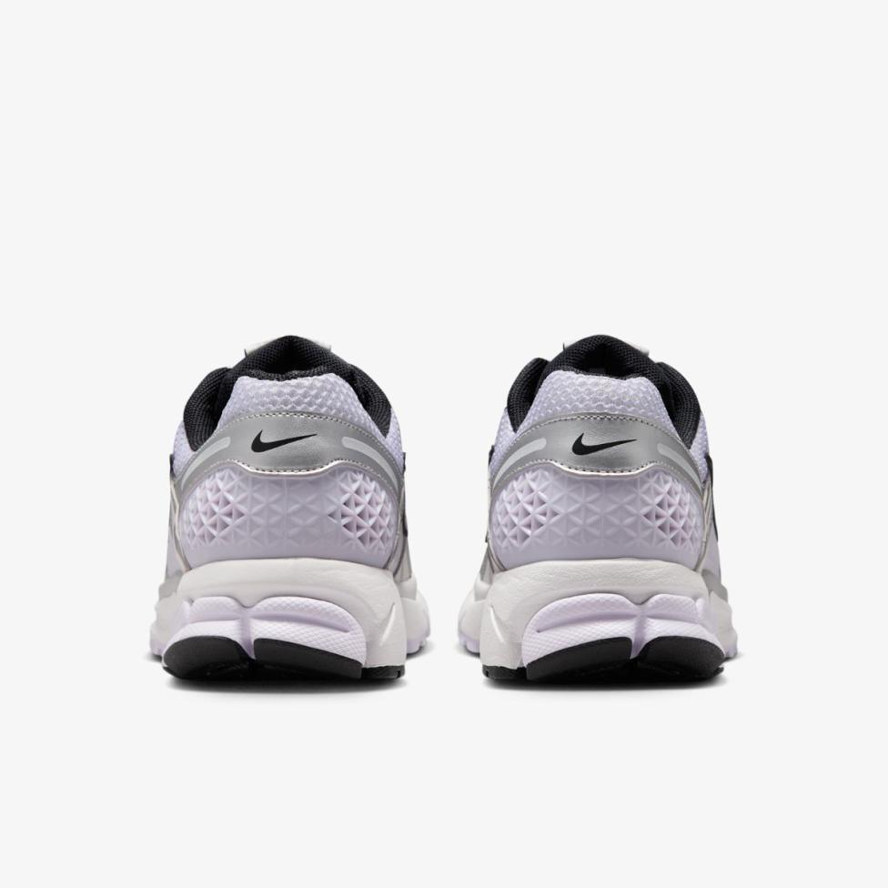 Outlet Жіночі кросівки NIKE W ZOOM VOMERO 5 M IB7253-500_image_6