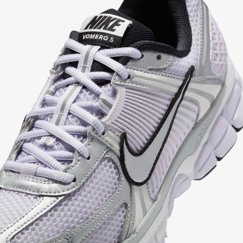 Outlet Жіночі кросівки NIKE W ZOOM VOMERO 5 M IB7253-500_image_7